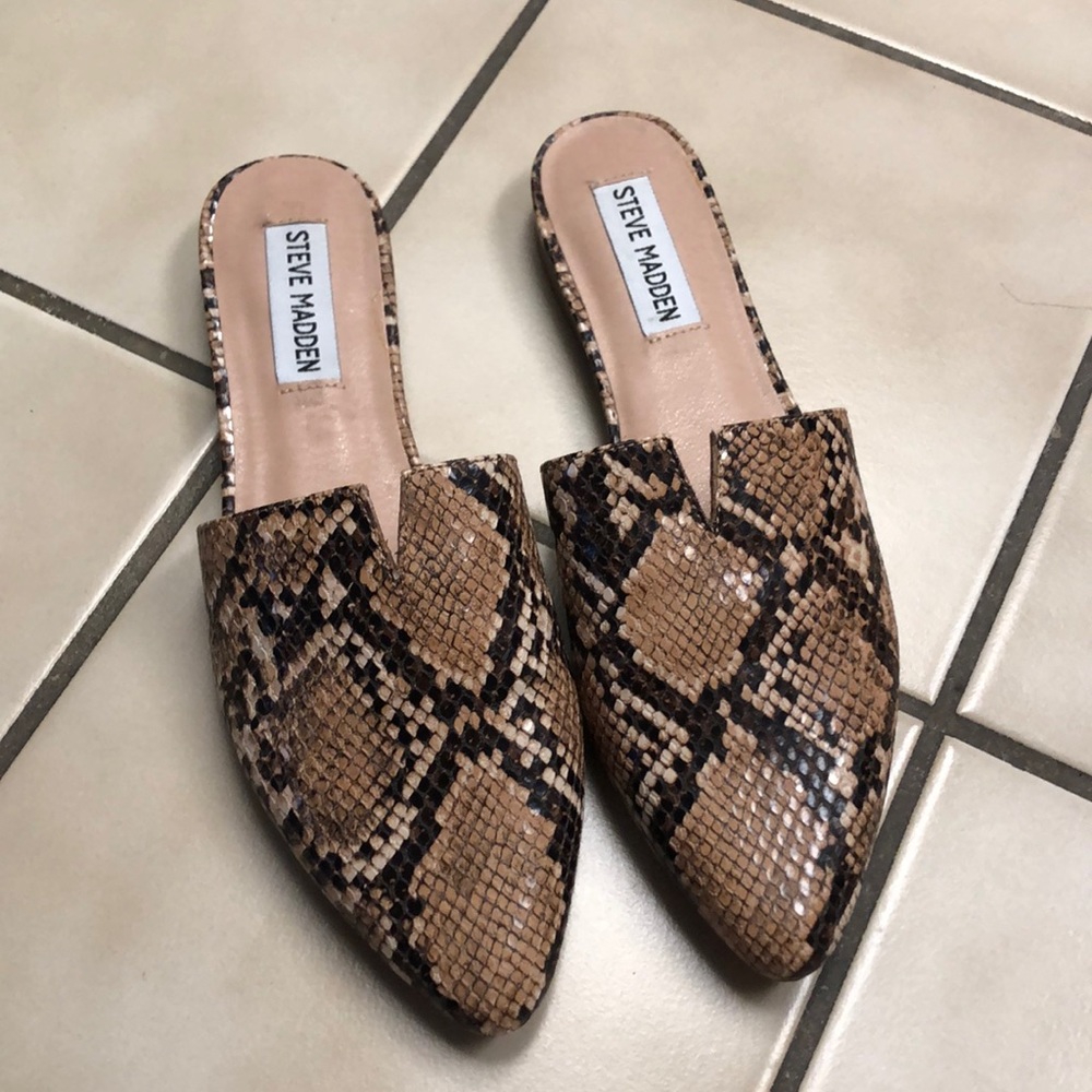 New Steve Madden Python Snake Flats Mule Slides - image 2